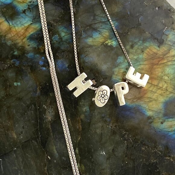 Sterling Silver 925 Dainty "HOPE" Nameplate Pendant Necklace 18.75" Box Chain - Picture 14 of 16